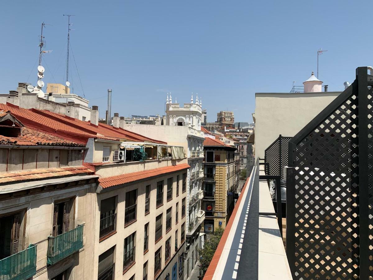 New Point Opera Aparthotel Madrid Exteriör bild