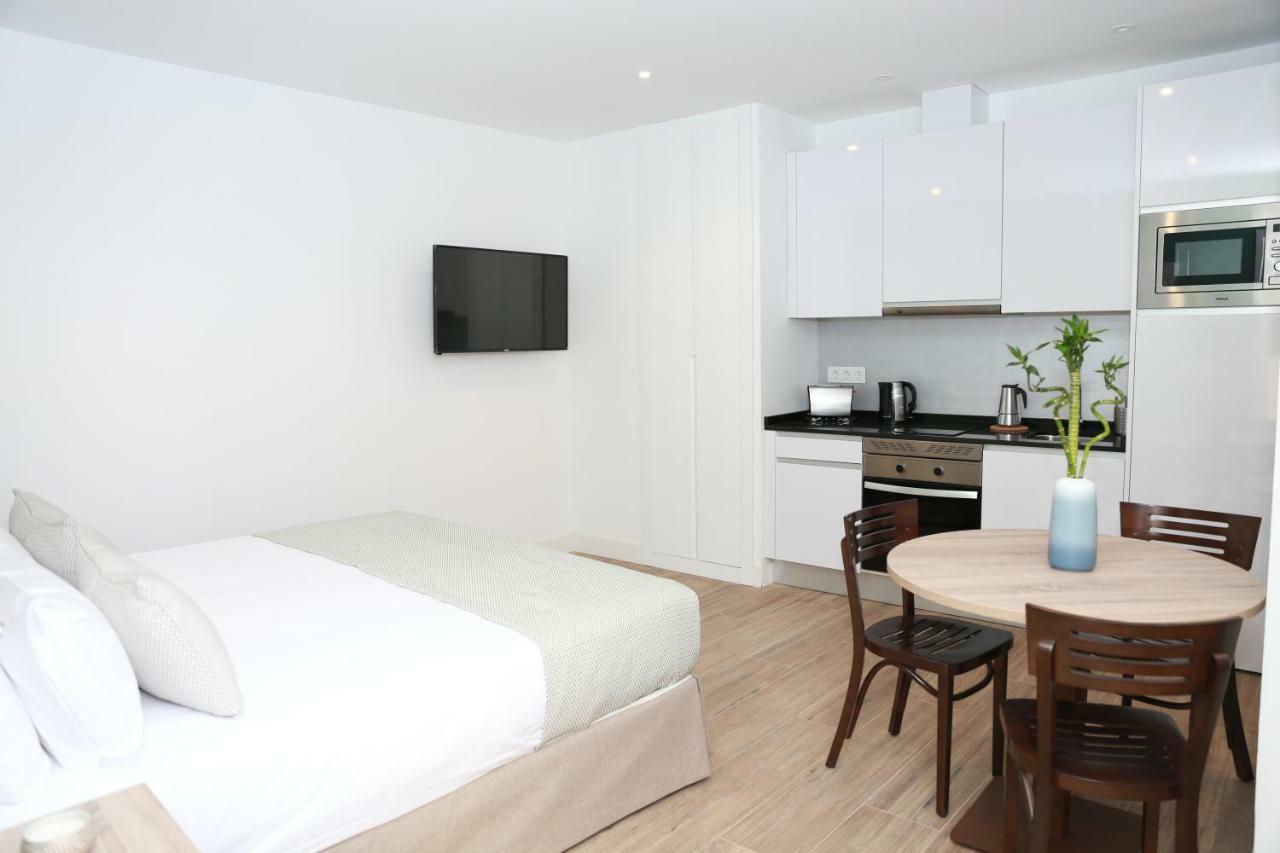 New Point Opera Aparthotel Madrid Exteriör bild
